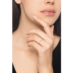 Anello solitario in oro bianco 18k con diamante di 0.15 ct 2