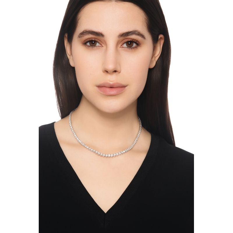 18k white gold graduated tennis necklace with diamonds