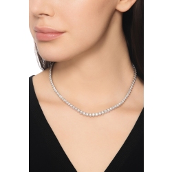 18k white gold graduated tennis necklace with diamonds 2