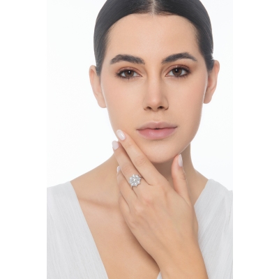 Anello fiore contorno in oro bianco 750 con diamanti