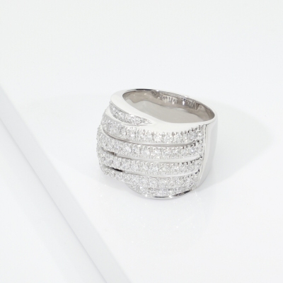 Anello a fascia in oro bianco 750 con pavé di diamanti
