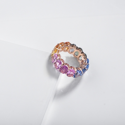 Anello eternity in oro rosa 750 con zaffiri multicolor rainbow ovali