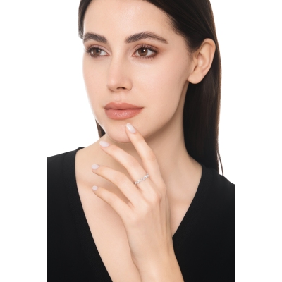 Anello design oro bianco 750 con diamanti