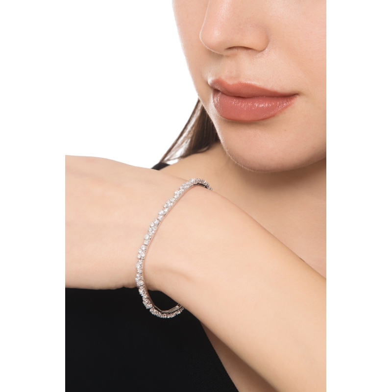 Bracciale design oro bianco 18k con diamanti