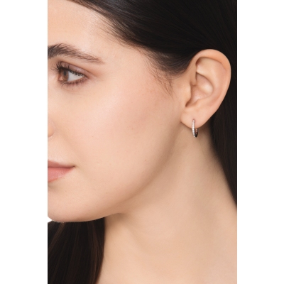 Mono orecchino a piccolo cerchio in oro bianco 18k con diamanti, ct. 0,06