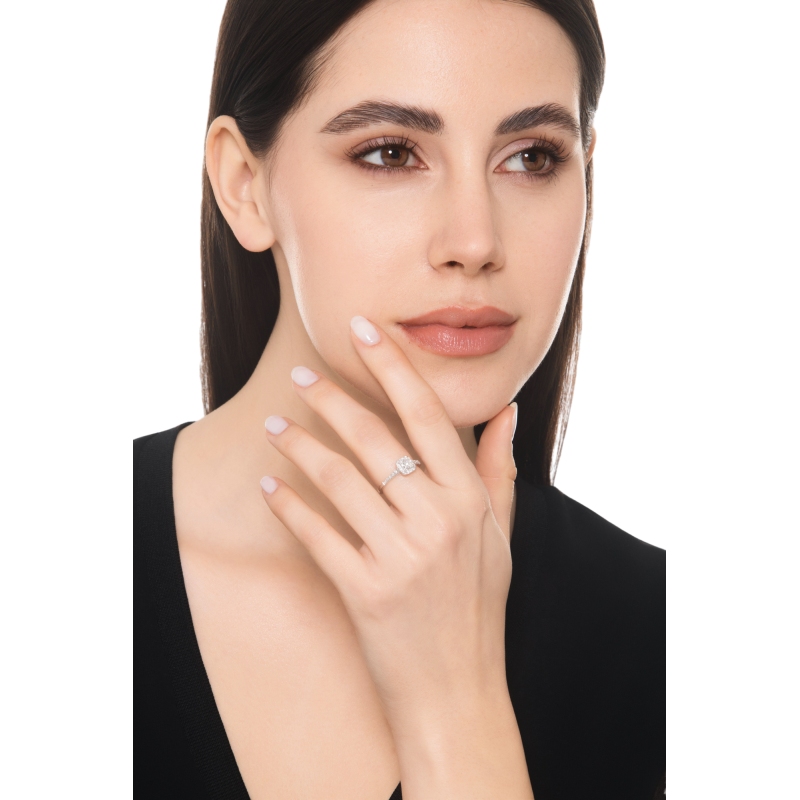 Anello con diamante taglio princess 0.50ct GIA in oro bianco 18k