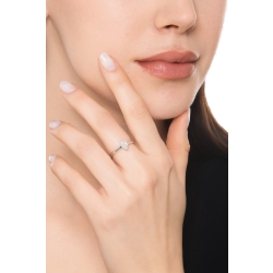 Anello con diamante taglio marquise 0.50ct GIA in oro bianco 18k 2