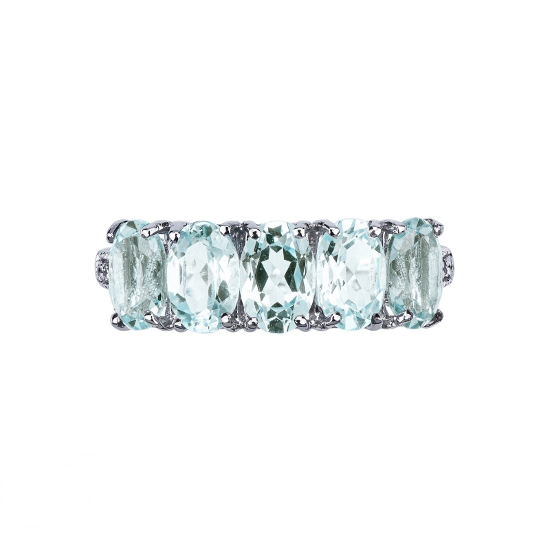 18k white gold ring with aquamarine and diamonds 
