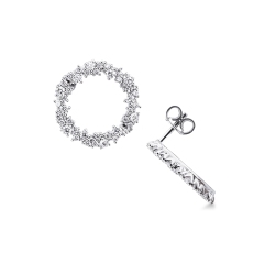 Orecchini design cerchio in oro bianco 18k con diamanti