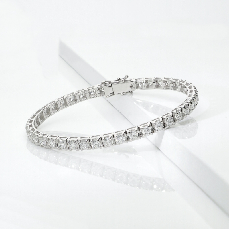Bracciale tennis piramide in oro bianco 750 con diamanti