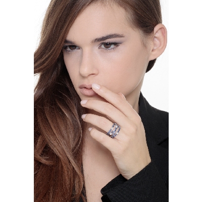 White gold 18k band ring with diamonds and blue sapphires 