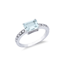 Anello acquamarina rettangolare e diamanti in oro 18k