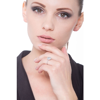 White gold 18k halo ring with aquamarine and diamonds 