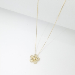 Collana fiore in oro giallo 18k con diamanti