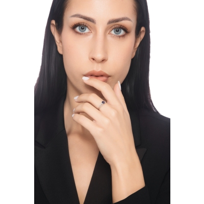 White gold 18k ring with a tangle of blue sapphire and diamonds 