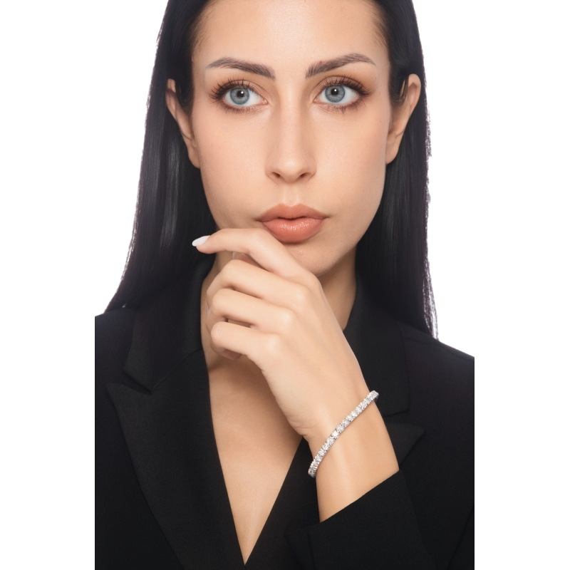 Bracciale tennis piramide in oro bianco 750 con diamanti