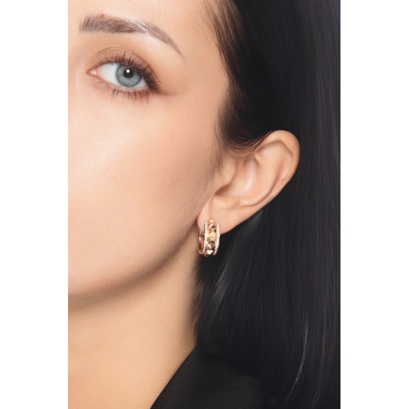 Orecchini in oro rosa 18k con borchie e file in diamanti