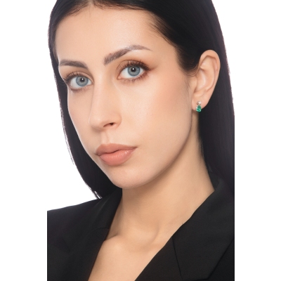 18k white gold earrings with emeralds pear cut and diamonds