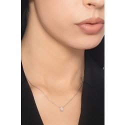 Collana punto luce in oro bianco 18k con diamante taglio ovale 0.30ct GIA 2
