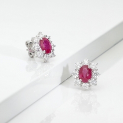 Orecchini contorno in oro bianco 750 con rubini e diamanti