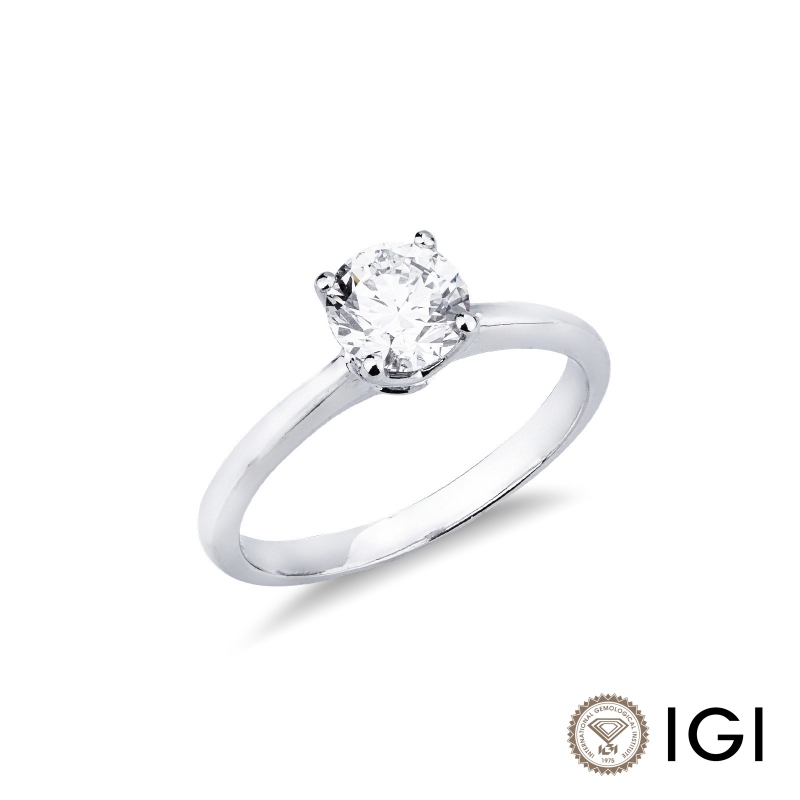 Anello solitario in oro bianco 18k, 0.90 ct