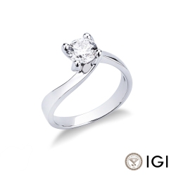 Solitario griffe in Oro bianco 18k con incastonato diamante di carati. 0,90, modello Valentino