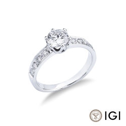 Anello tipo Solitario in oro bianco 18k con diamanti,  pietra centrale da 1.00 ct