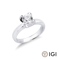 Anello solitario a quattro griffe in oro bianco 18k con diamante, 0,90 carati