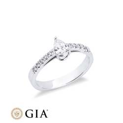 Anello con diamante taglio goccia 0.30ct in oro bianco 18k 2