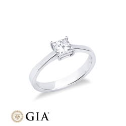 Anello con diamante taglio princess 0.70ct in oro bianco 18k 2