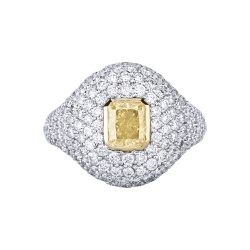 Anello con diamante taglio cushion fancy yellow 1.01ct GIA in oro bianco 18k e pavè in diamanti. PREZZO SU RICHIESTA. 2