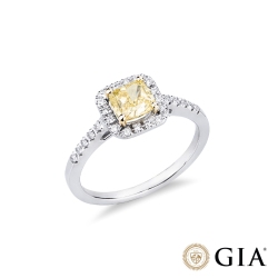 Anello con diamante taglio cushion fancy yellow 1.00ct GIA in oro bianco e giallo 18k. PREZZO SU RICHIESTA.