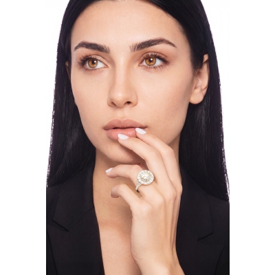 Anello solitario in oro bianco 18k con diamante IGI, 4.02 ct