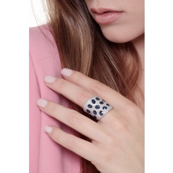 18k white gold ring with diamonds pavé and blue sapphires  2