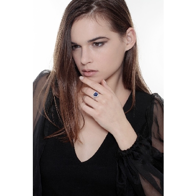 Halo ring white gold 18k with heart cut blue sapphire and diamonds shoulder set 