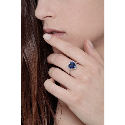 Halo ring white gold 18k with heart cut blue sapphire and diamonds shoulder set 