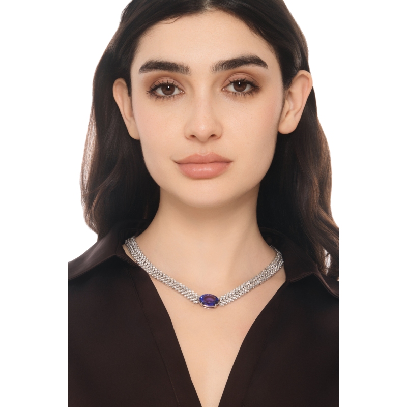 GIROCOLLO IN BRILL SPIGA STILE NAVETTE CON TANZANITE OVALE MM17.5X14, CM47