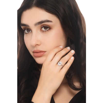 Anello in oro bianco 750 con acquamarina e diamanti