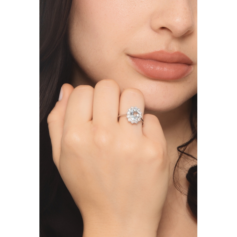 Anello in oro bianco 750 con acquamarina e diamanti