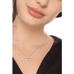 Collana oro bianco 750 fiore con diamanti 2