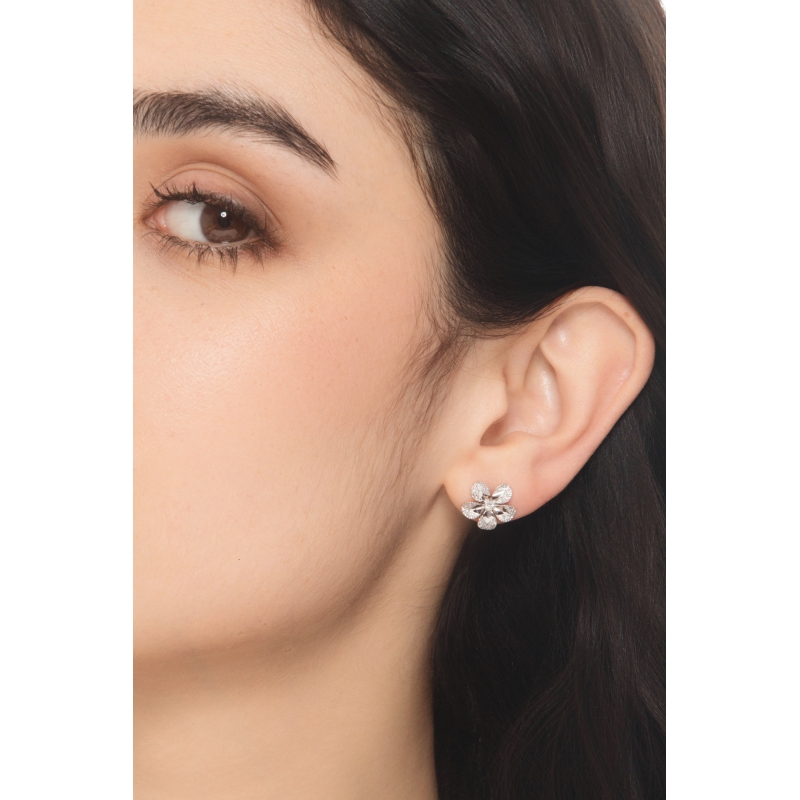 Orecchini fiore in oro bianco 750 con diamanti