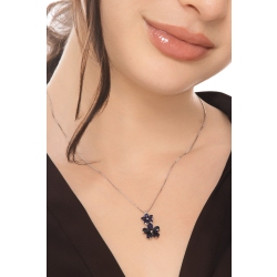 Collana in oro bianco 18k con due fiori in zaffiri blu 2