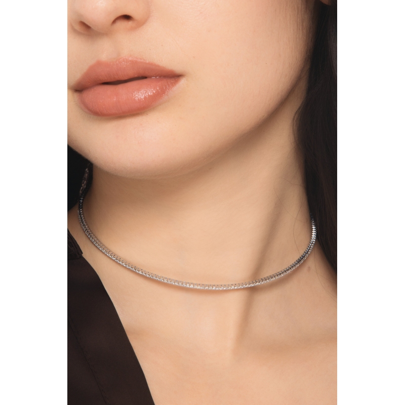 Girocollo choker semirigido in oro bianco 750 con diamanti