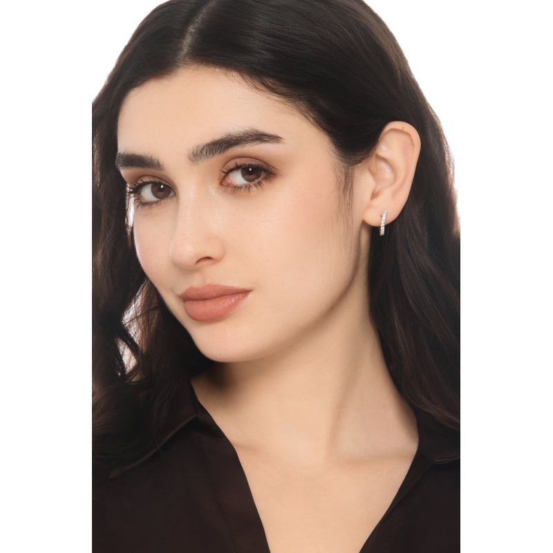 Orecchini cerchio diamanti e oro bianco 18k