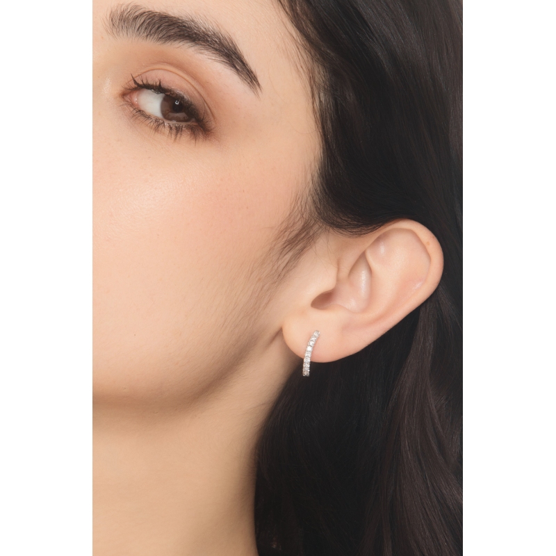 Orecchini cerchio diamanti e oro bianco 18k