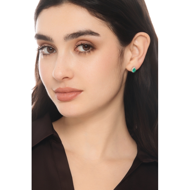 ORECCHINI LOBO CONTORNO CON 14BRILLANTI E SMERALDO GOCCIA MM7X5