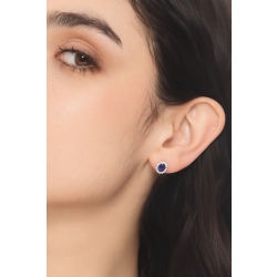 Orecchini a contorno oro bianco 18k con zaffiro ovale blu e diamanti  2