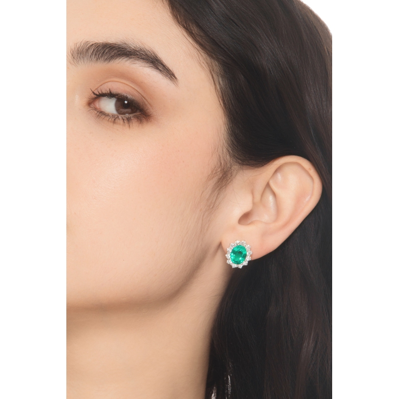 ORECCHINI CONTORNO 12BRILLANTI CON SMERALDO OVALE MM10X8
