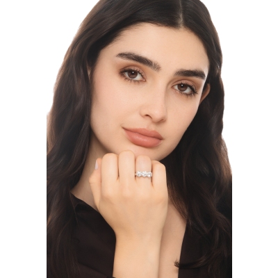 Anello trilogy in oro bianco 18k con diamanti IGI 3,00 ct