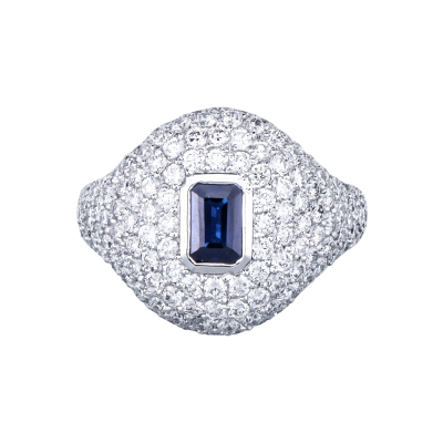 Anello in oro bianco 18k con pavé in diamanti e zaffiro blu centrale
